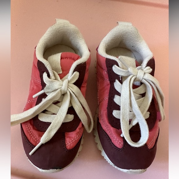 Pink tenny bop - Picture 2 of 2